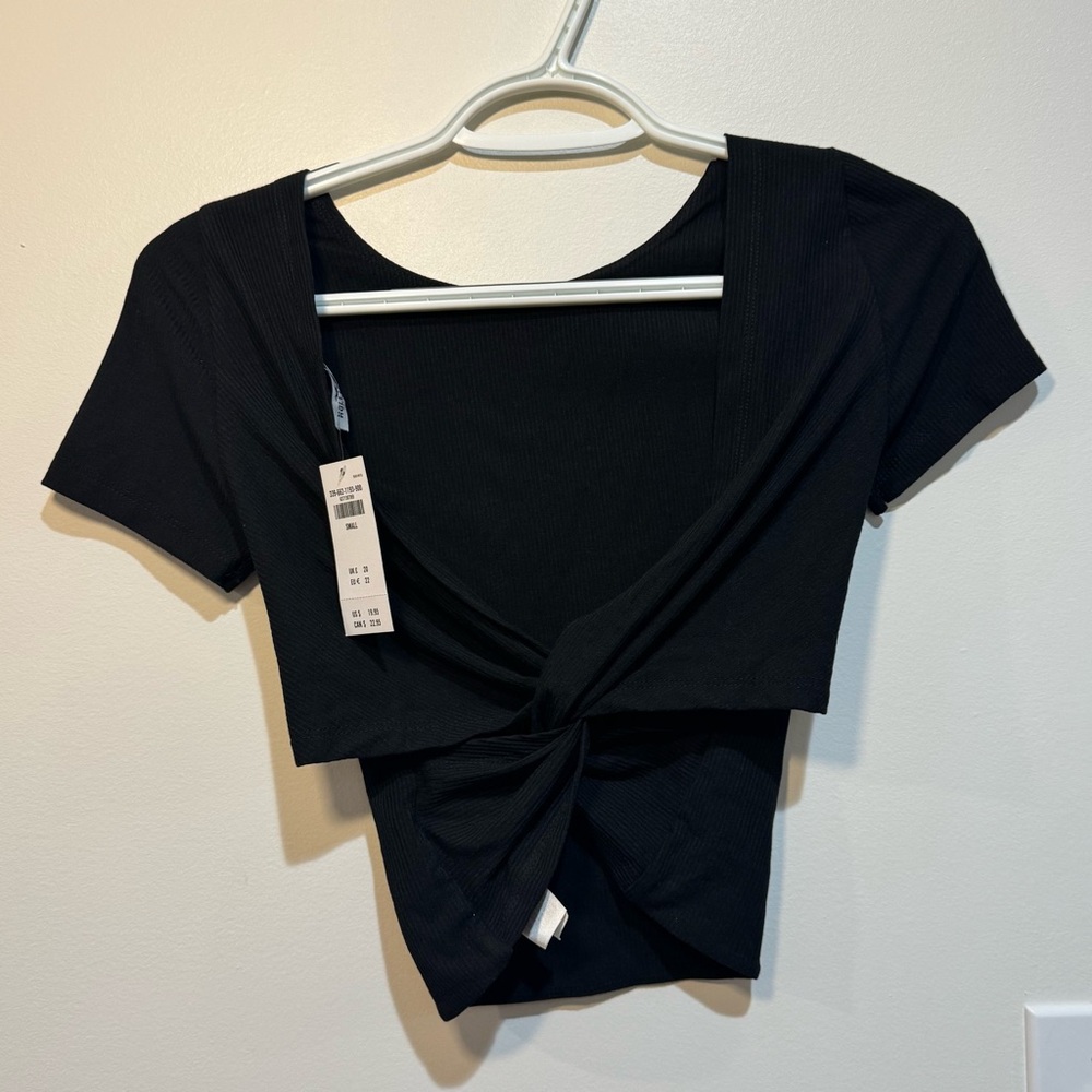 Hollister Twist Back Crop Seamless top - Picture 2 of 4